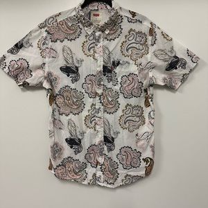 Levi Shirt Sleeve patterned Dress shirt.